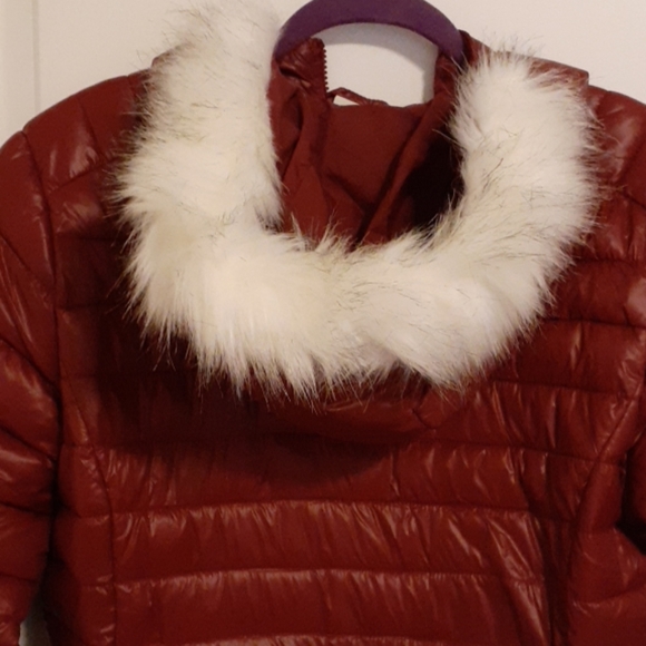 Womens lined full length coat from Spire Med - Picture 5 of 7